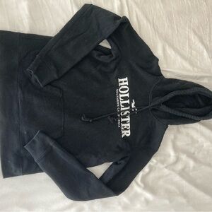 Hollister Women's Black Hoodie Sweater